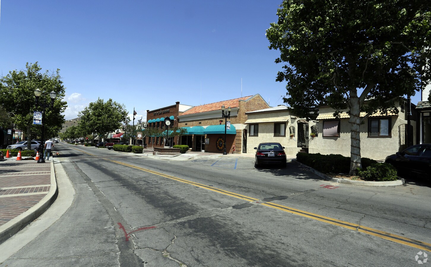 Photo - 138 S Main St