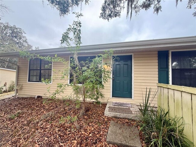 Building Photo - 2490 SW 14th Dr Unit 14