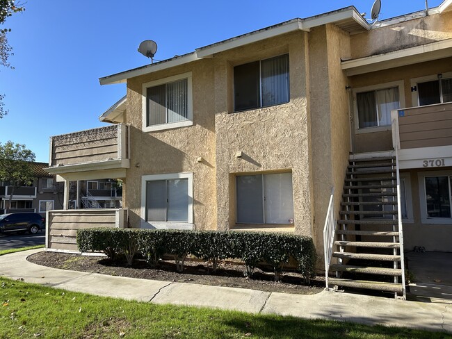 Photo - 3701 Oak Creek Dr Townhome