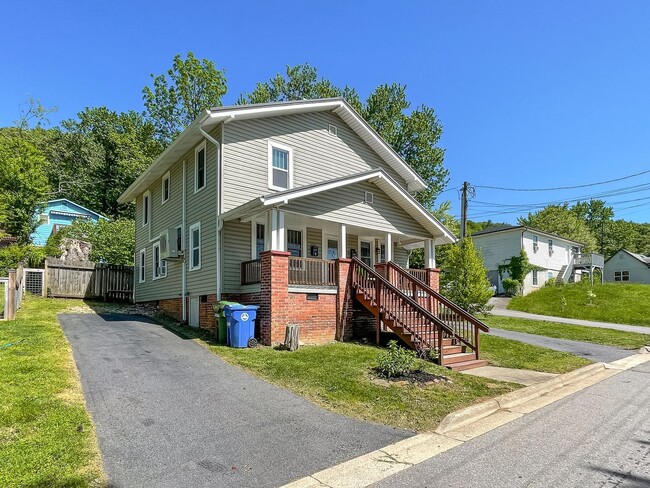 Building Photo - 10 Latta St Unit A Rental
