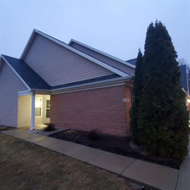 Photo - Beautiful condo on Richmond's South Side