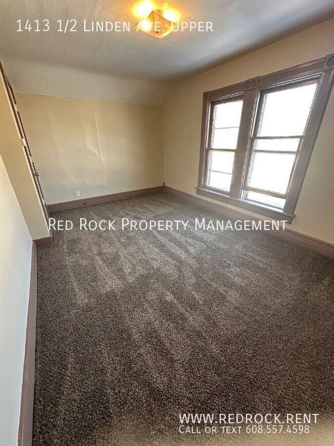 Photo - 1413 1/2 Linden Ave. Upper-