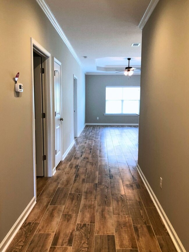 Photo - 3/2 with landscaping included!