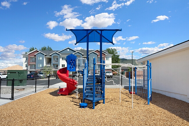 Photo - Cascade Springs Apartments