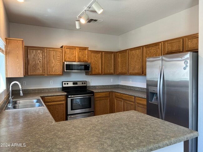 11383 W Mountain View Dr