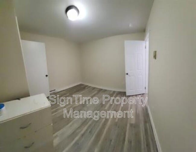 Photo - 42 E Washington St Unit Apt 3