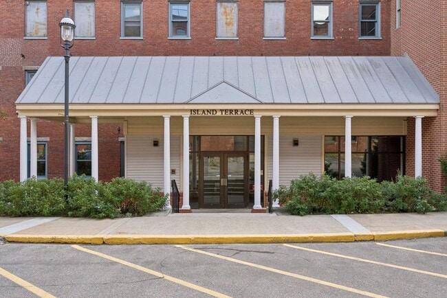 Photo - 1 Saco Island Terrace Unidad 326