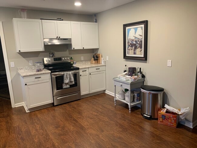 Photo - 3412 Camellia Cir