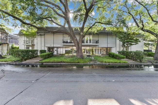 Photo - 3300 Yorktown St Condo Unit 1
