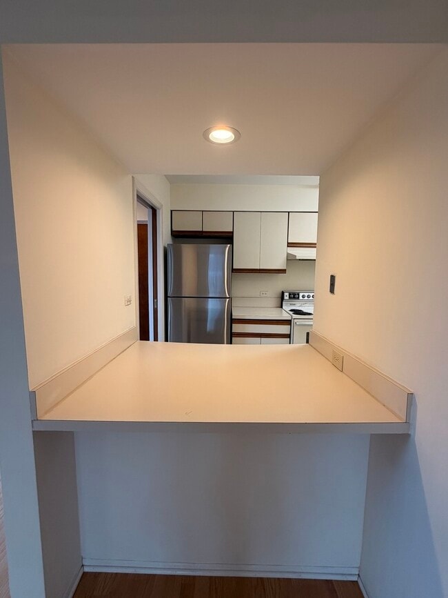 Photo - 1970 Cherry Ln Unit 306