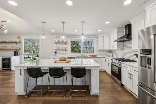 Photo - 4604 Mountainview Dr