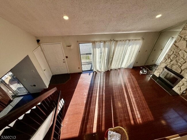 Photo - 105 Westgate Dr