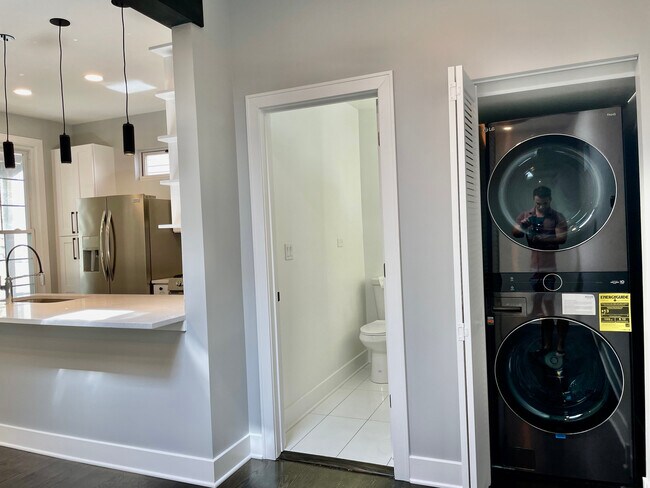 Photo - 1809 N Francisco Ave