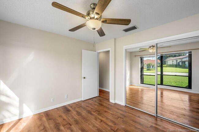 Photo - 2386 SW Creekside Dr