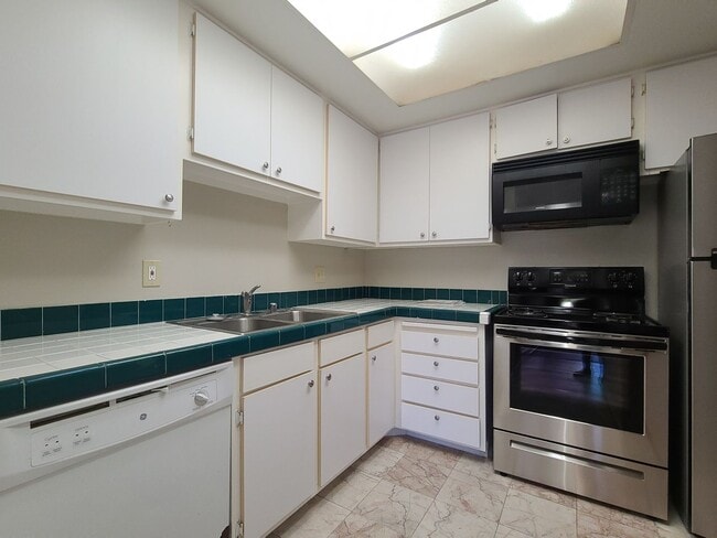 Photo - ***MOVE IN SPECIAL***Charming 3 bed 2 bath condo in Escondido for Rent Unit #114
