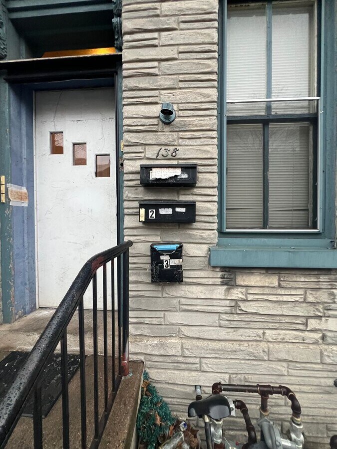 Photo - 138 N 8th St Unit Apartment 3