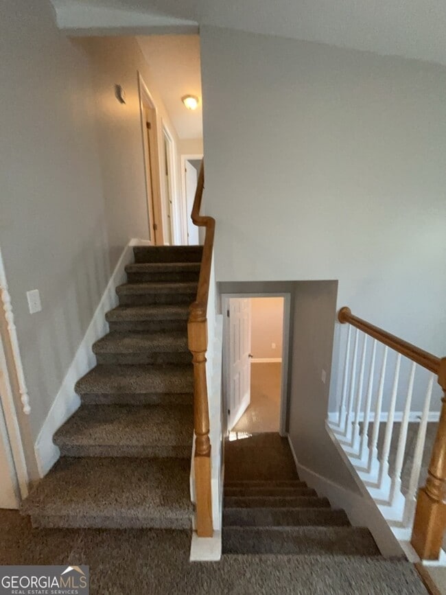 Photo - 2693 Seneca Trail NW