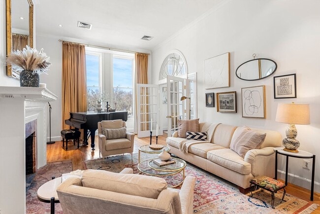 Photo - 120 Beacon St Condo Unit 3