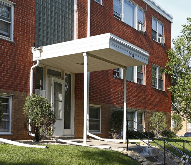 Ford Parkway Apartments