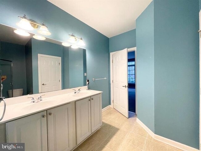 Photo - 9526 Hyde Pl