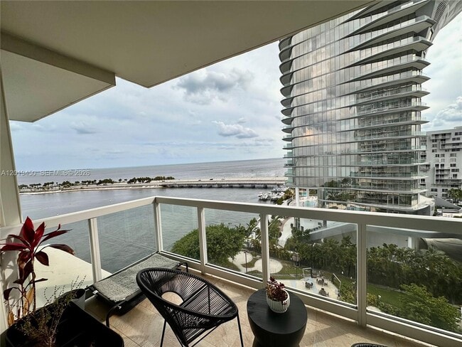 Building Photo - 2451 Brickell Ave Unit 10C