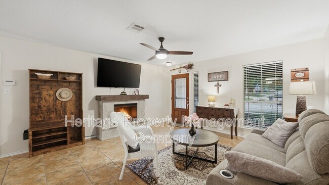 Photo - 2909 Ashwood Rd
