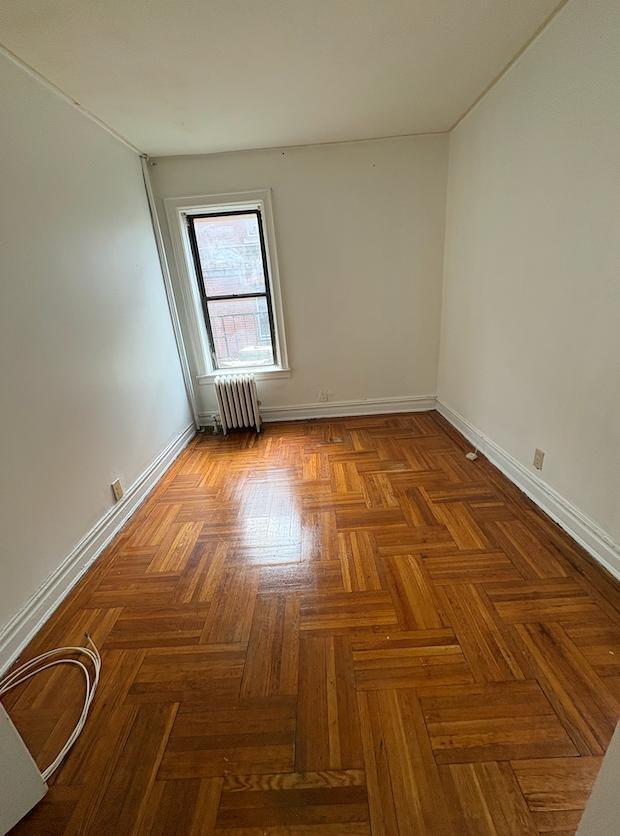 Photo - 5 Laidlaw Ave