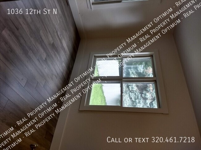 Photo - 1036 12th St N