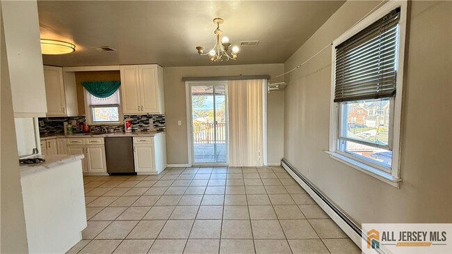 Photo - 1340 Roosevelt Ave