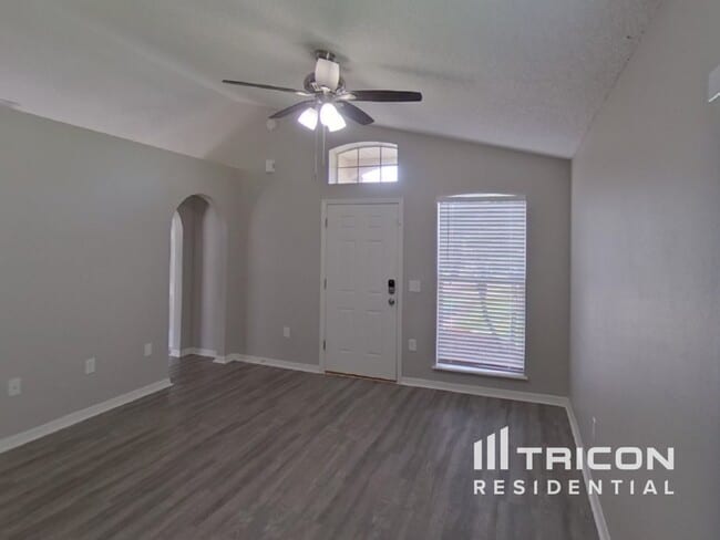 Photo - 6406 Tabogi Trail