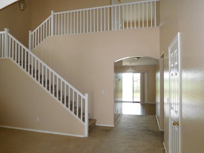 Photo - Huge 2700 SFT, Golf-view Community in Villages at Queen Creek!