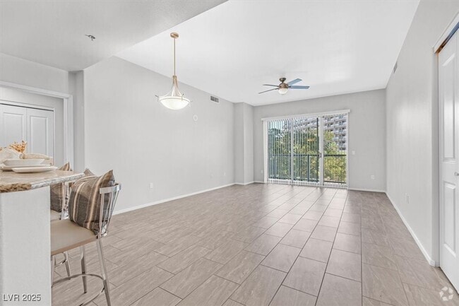Building Photo - 8255 S Las Vegas Blvd Unit 217 Rental