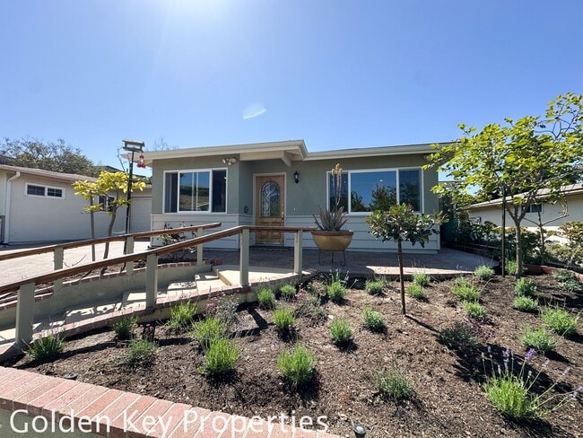 Stunning remodeled home in Costa Serena (5... - Stunning remodeled home in Costa Serena (5...