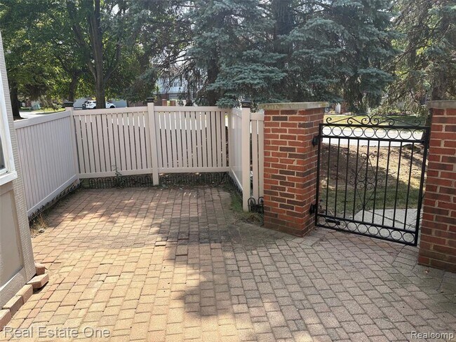 Photo - 49816 Plymouth Way Unit 104