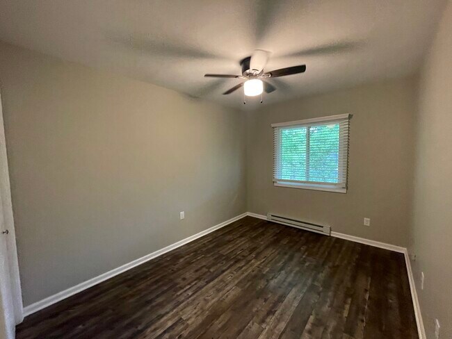 Photo - 207 W Walworth St Apartment Unit 26