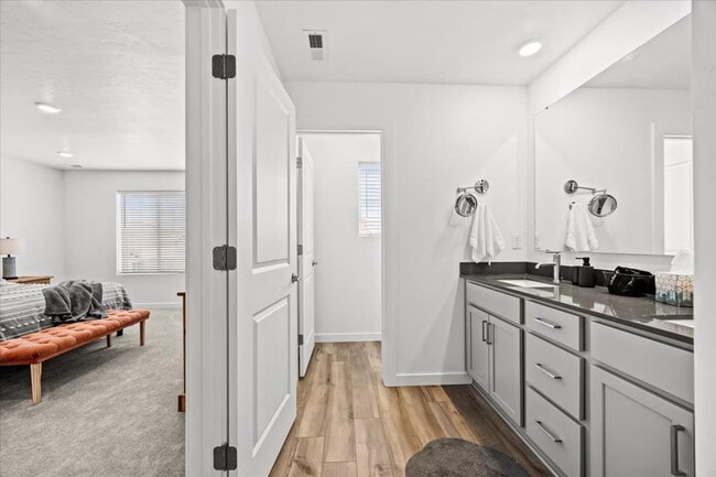 Photo - 195 N Nursery Ave Unidad SI ID1308972P