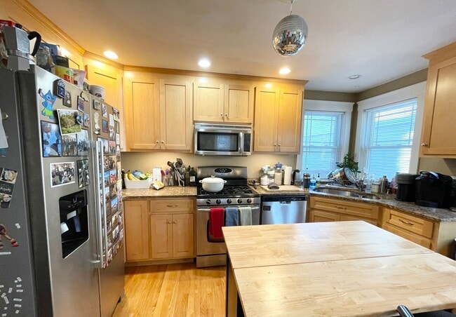 Photo - 23 Iroquois St Unit 1B