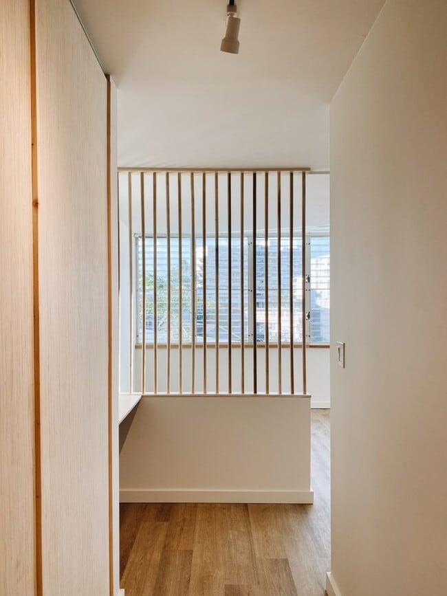 Photo - Renovated Studio - Utilities INCLUDED Avai... Unit A406