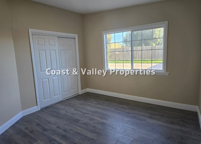 Photo - 319 Maple Ave Unidad 319 Maple #2