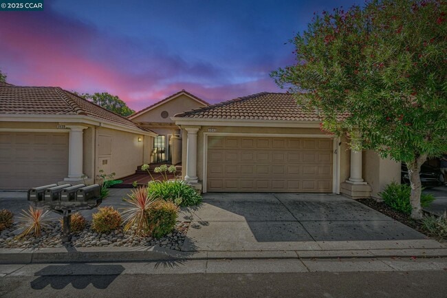 Photo - 3043 Tahoe Pl