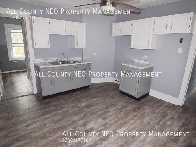 Photo - 1 bdr, 1 bath unit available! Unit Up Back