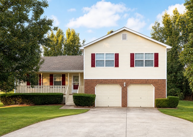 Building Photo - 228 Solomon Dr