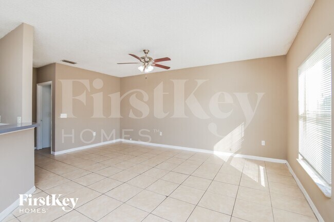 Photo - 129 Admiral Cir