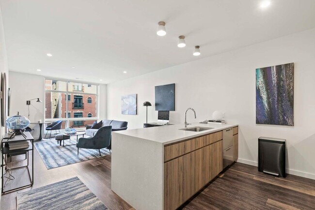 Photo - 1122 W Chicago Ave Unit 710