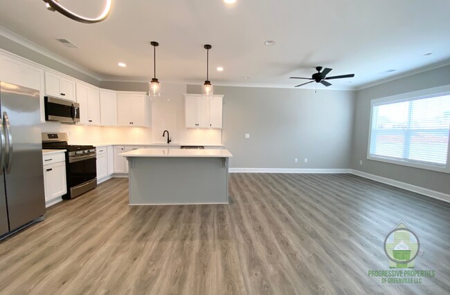 Photo - 150 Lilia Hill Cir