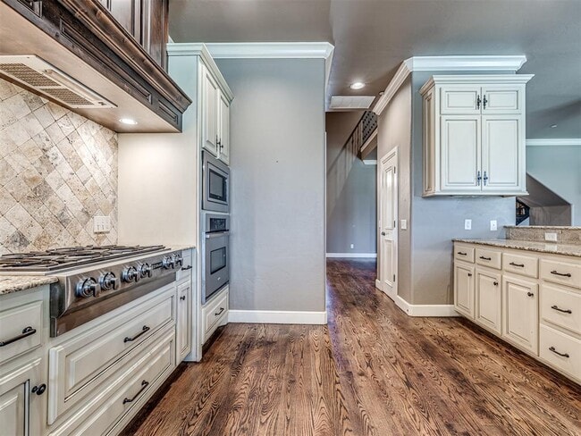 Photo - 16208 Muirfield Pl