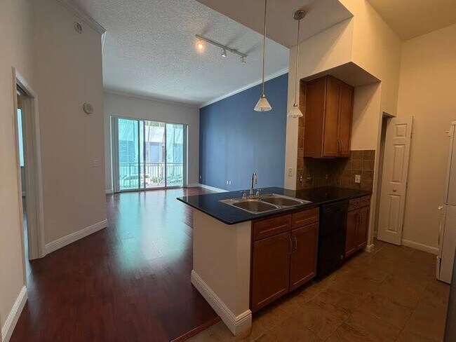 Photo - 2000 N Bayshore Dr Unit 126