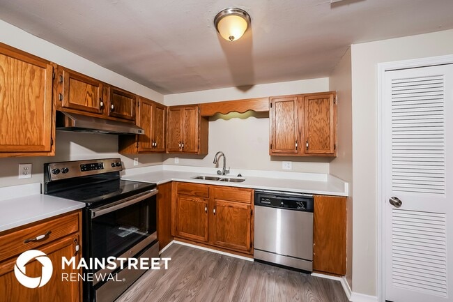 Photo - 5057 Oak Leaf Cir