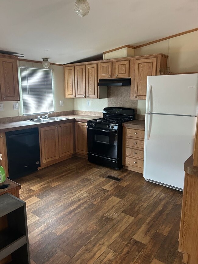 Photo - 3 bed 2 bath house
