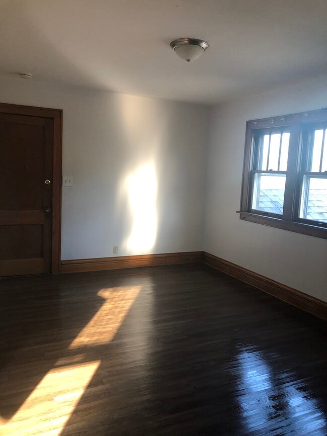 Building Photo - 2322 Spring St Unit 2322 Spring St.